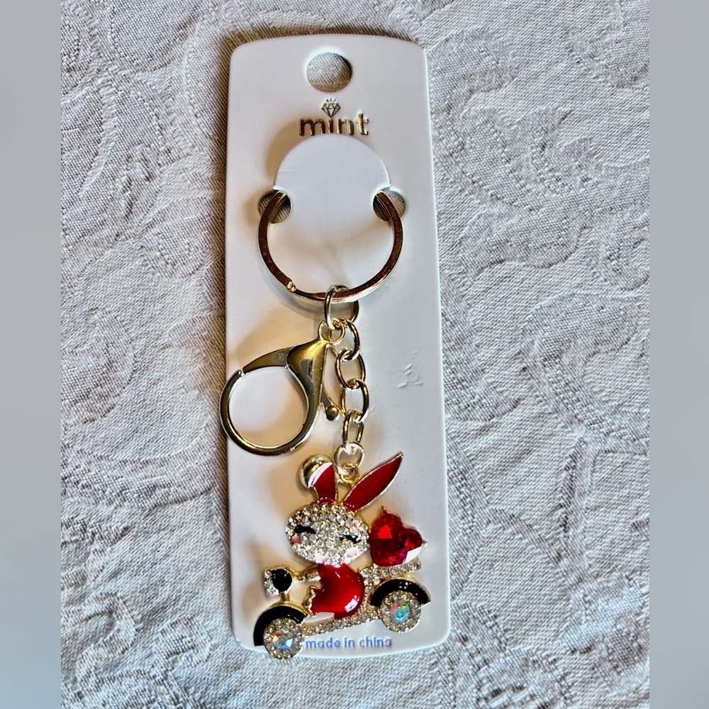 BOGO (2) for $12 ! Mint Bunny Keychain/Bag Charms - Picture 5 of 5